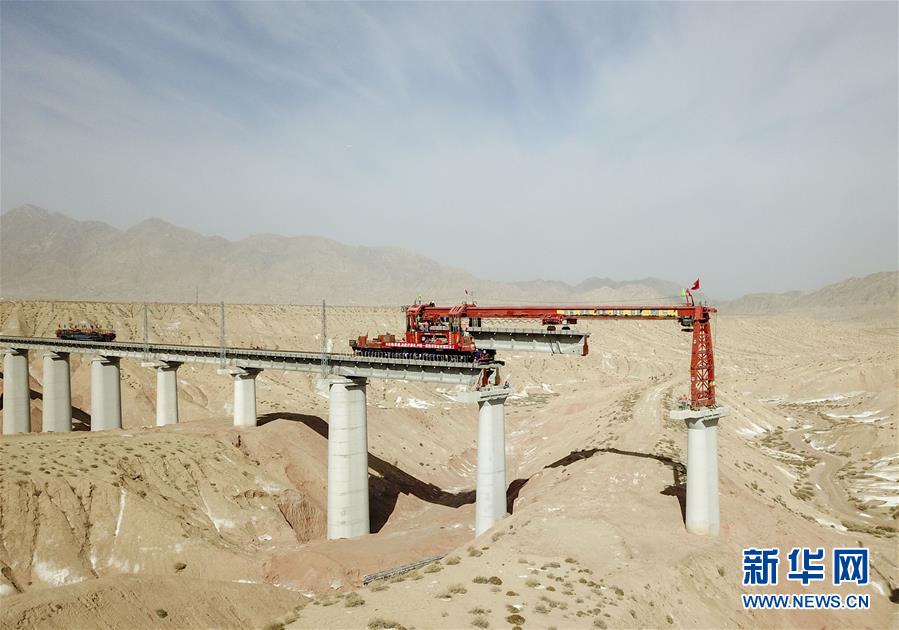 (中國經(jīng)濟(jì)新觀察·圖文互動)(2)重大投資項(xiàng)目開復(fù)工提速 吹響中國經(jīng)濟(jì)復(fù)蘇“沖鋒號”