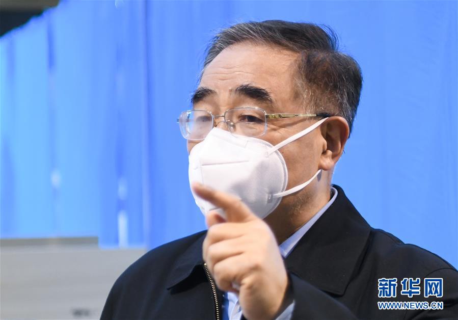 （聚焦疫情防控·圖文互動）（7）分秒必爭！一切為了治病救人——中國抗疫生命至上的生動實踐