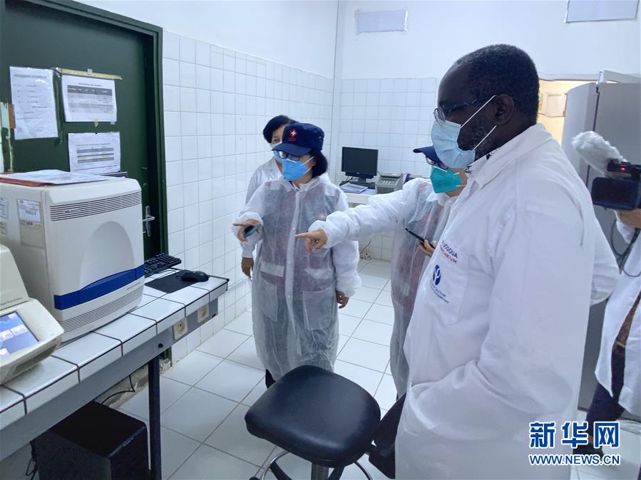 （新華全媒頭條·圖文互動）（13）“始終把人民群眾生命安全和身體健康放在第一位”——中國抗疫彰顯“生命至上、人民至上”理念