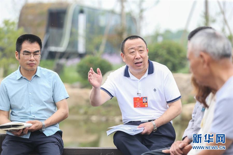 （新華全媒頭條·兩會(huì)精神看落實(shí)·圖文互動(dòng)）（2）整體謀劃、系統(tǒng)升級(jí)、全面提升——落實(shí)全國兩會(huì)精神織牢織密公共衛(wèi)生防護(hù)網(wǎng)