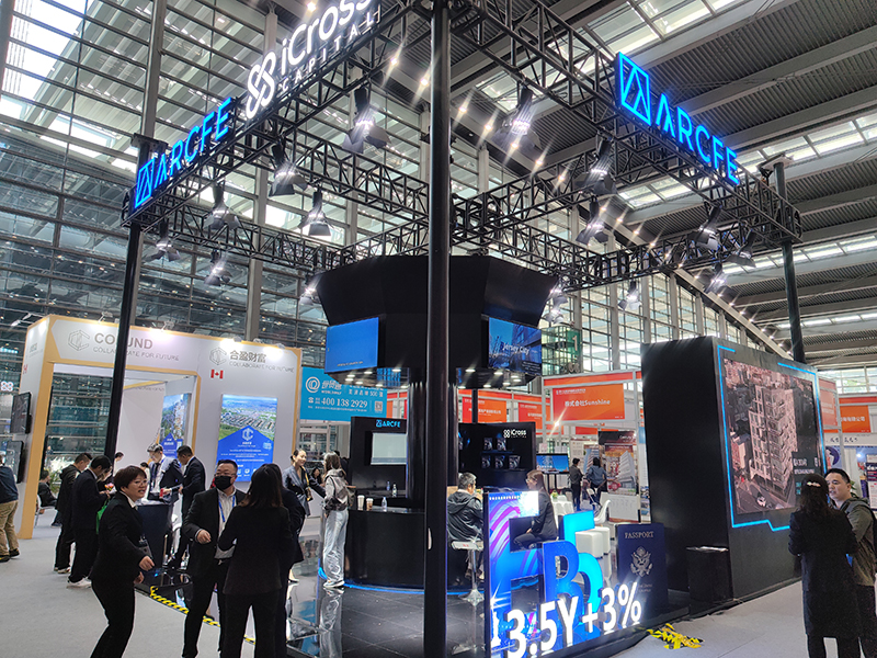 2023年12月16日，第十七屆深圳國際金融博覽會在深圳會展中心開幕，近300家金融機(jī)構(gòu)和企業(yè)攜手多款金融產(chǎn)品集中亮相。